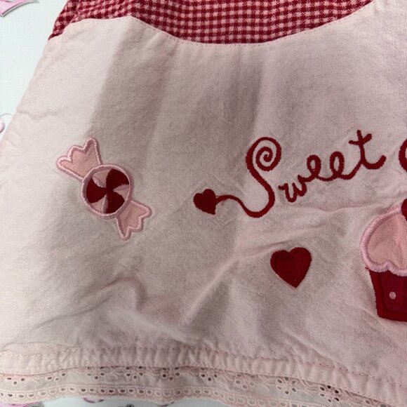 Funny valentine apron baking cooking kitchen Sweet Shoppe Red and White Apron - Picture 11 of 11